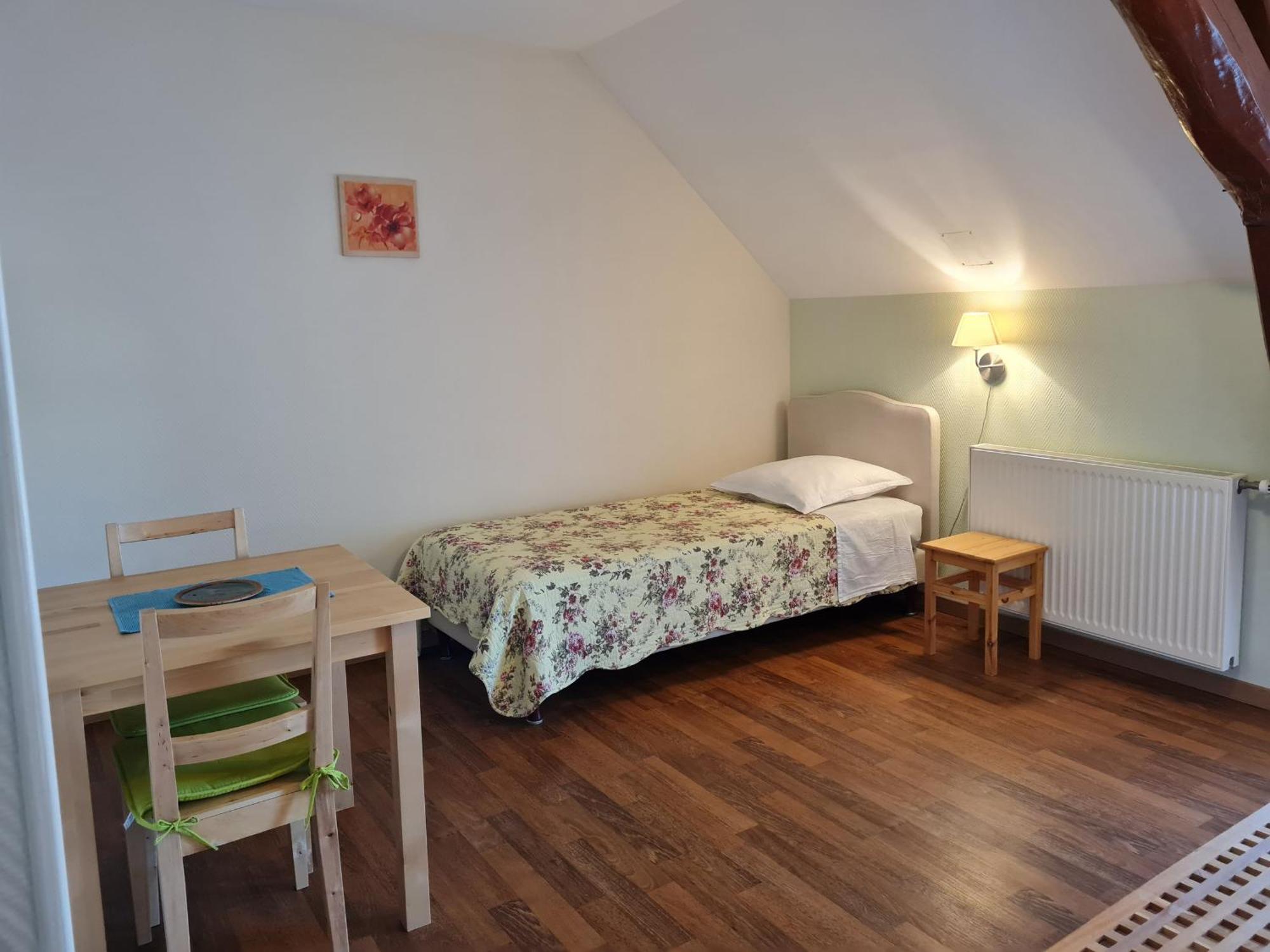 Cravant  Chambres Spacieuses Pres De Beaugency, Petit-Dejeuner Inclus - Fr-1-590-455 מראה חיצוני תמונה